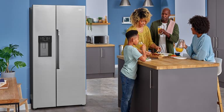 American Fridge Freezers with Water & Ice Dispenser | Beko UK