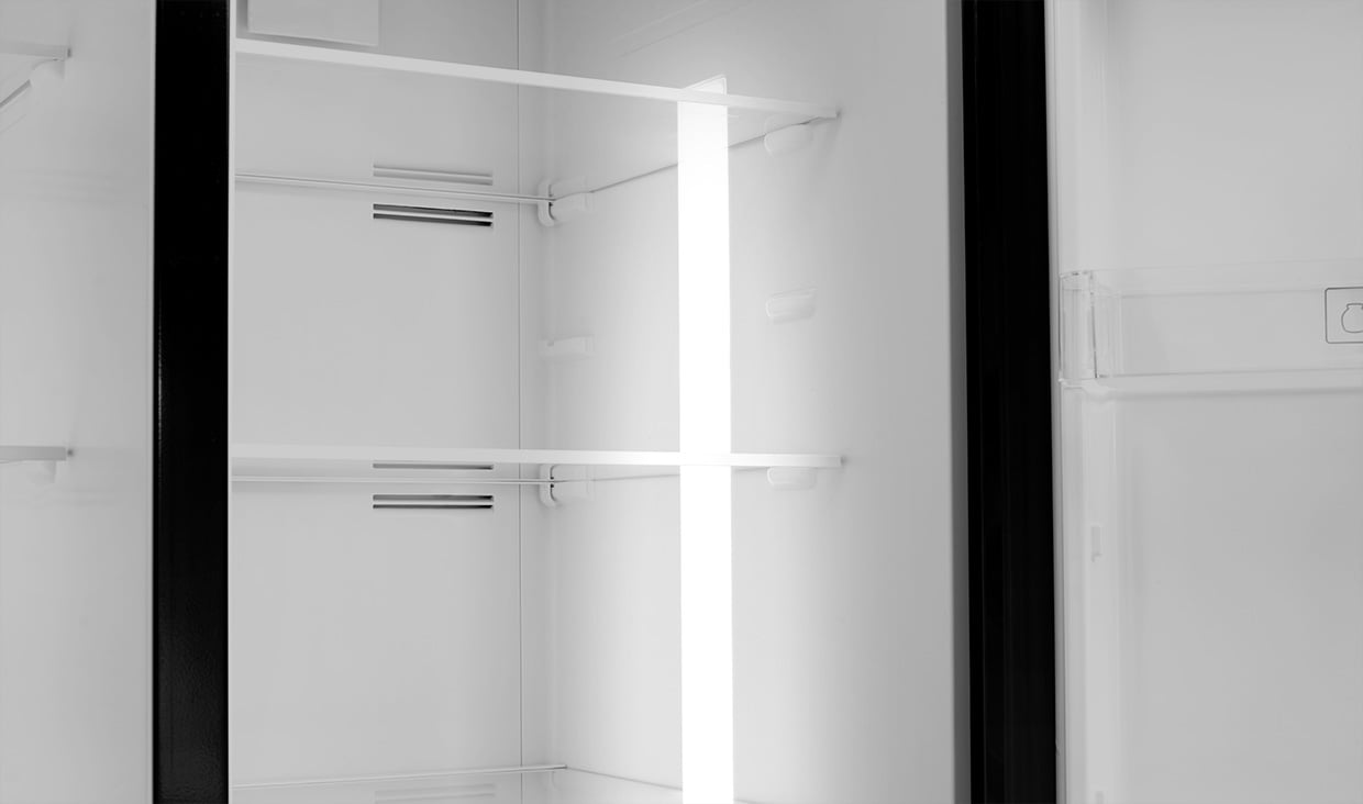 American Fridge Freezer With Wine Cooler LM16251W Leisure