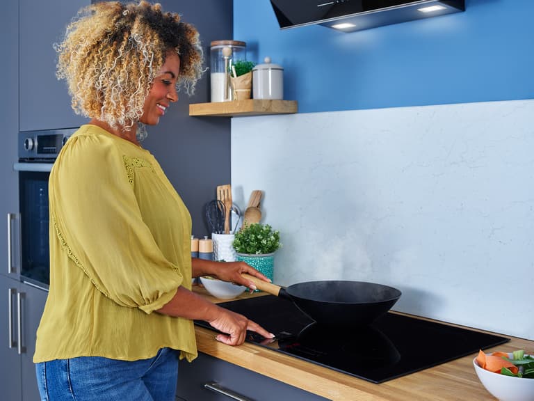 HII85700UFT Perfect for modern kitchens, this 80cm Induction Hob with IndyFlex combines sleek design with advanced functionality. While the touch control display and nine adjustable power levels provide precise control over your cooking, the induction hob technology heats the pan directly, ensuring rapid and energy-efficient cooking. You'll also benefit from the addition of a child safety lock that prevents unintended adjustments to the settings.