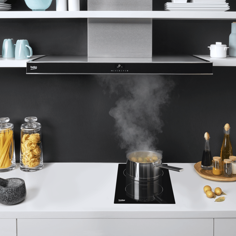HDMI32401DT Ideal for compact kitchens, this 30cm Induction Hob boasts a touch control display and nine adjustable power levels, offering ultimate cooking flexibility. Using induction hob technology, it efficiently heats the pan for fast and energy-efficient cooking. Plus, for enhanced safety, the hob includes a child lock and heat indicators that display a visible 'H' to warn you if the hob has not cooled down adequately.